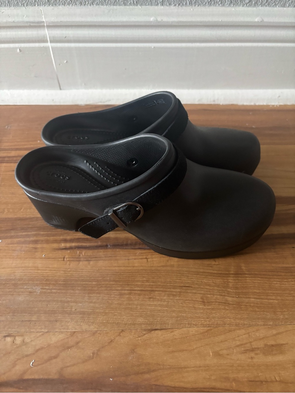 CROCS Black Women's Slip-On Clog Mules